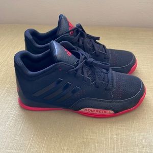 Boy’s Adidas Size 5 Sneakers